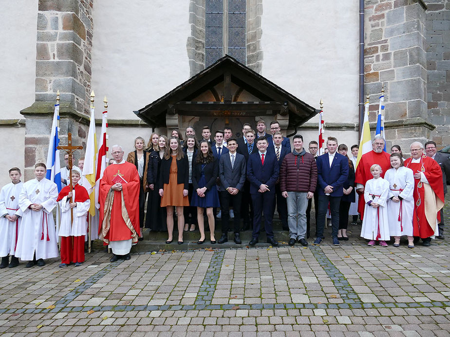 Firmung 2017 in Naumburg (Foto: Karl-Franz Thiede)